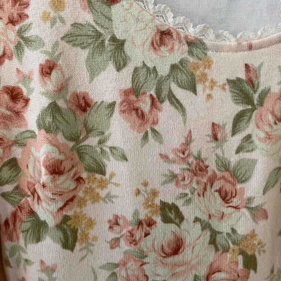 Liz Lisa Top size XS/S - Picture 2 of 3